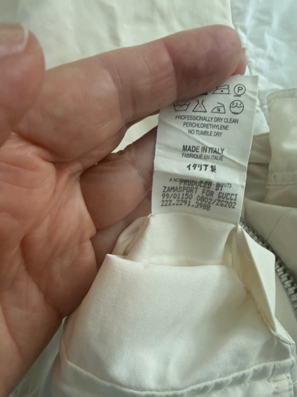 Authentic Gucci salvage for up-cycling - Picture 4 of 6